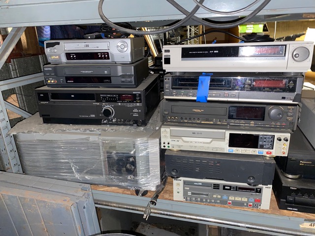 Equipment from Robert Chartier / 24frame: Video playback equipment