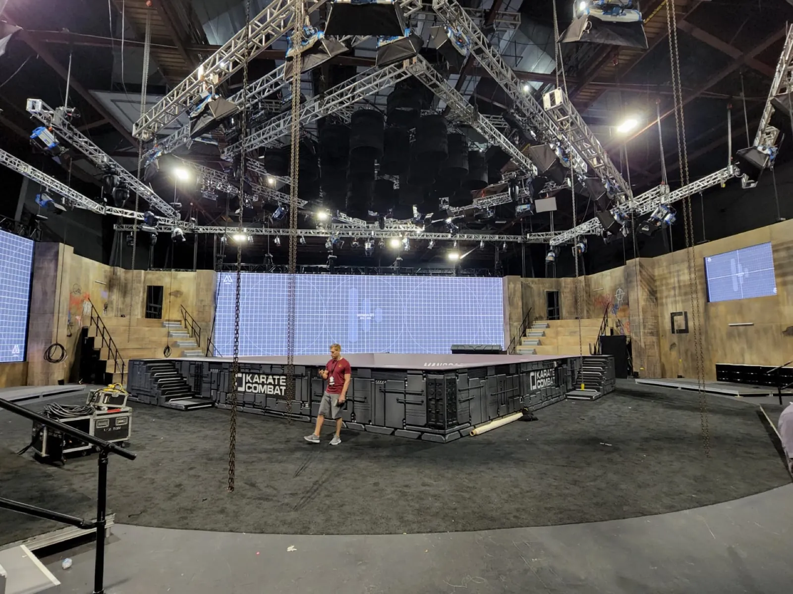 Karate Combat · The Backlot — Vista técnica o de escala
